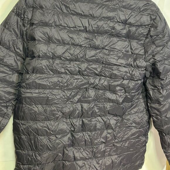 Xersion Black Duffel Bag with Green Logo with black down jacket new size medium - Picture 5 of 5